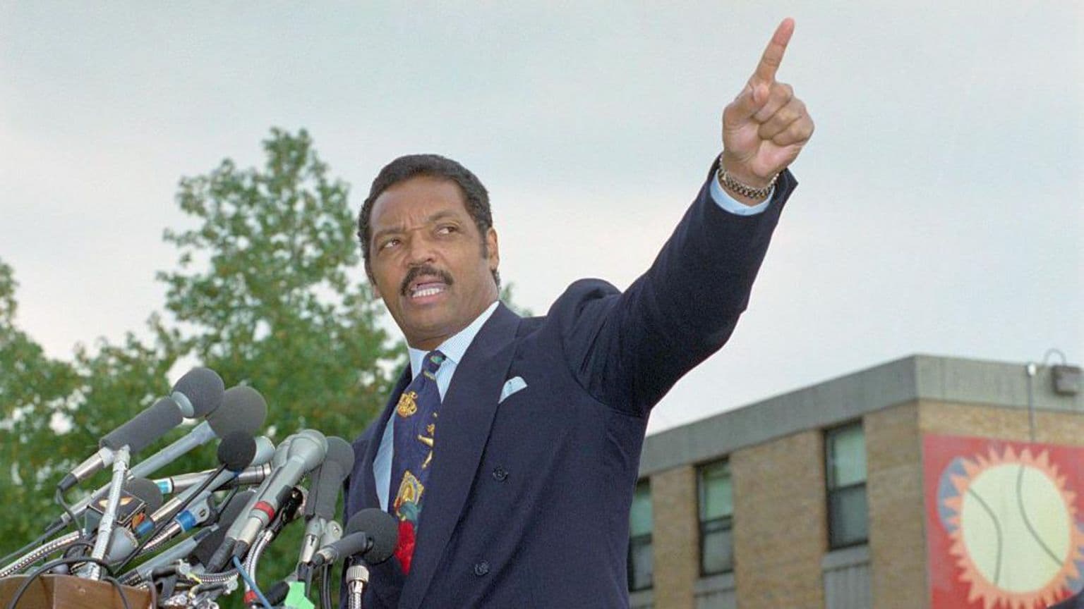 ჯესი ჯექსონი - სამოქალაქო უფლებების ლიდერი გარდაიცვალა