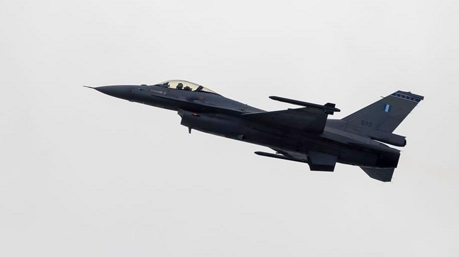 საბერძნეთის საჰაერო ძალების F-16 დაეშვა ზაკინთოსის აეროპორტში, დახურა ზაფხულის ტურისტული ტერმინალი