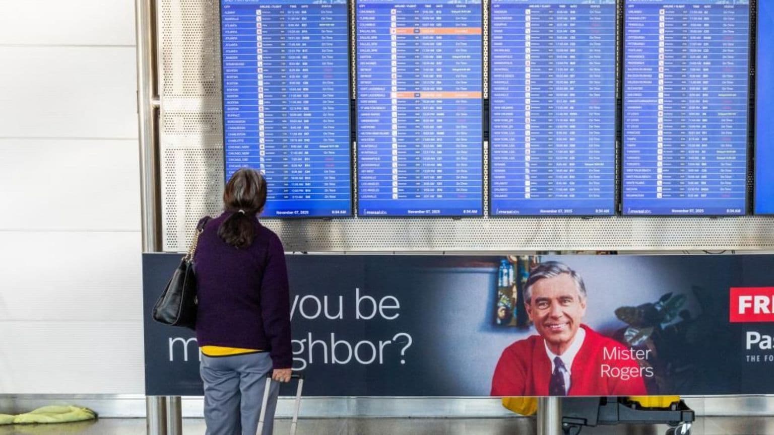 აშშ-ს საჰაერო მოგზაურობა შეფერხებულია მთავრობის დახურვის გამო
