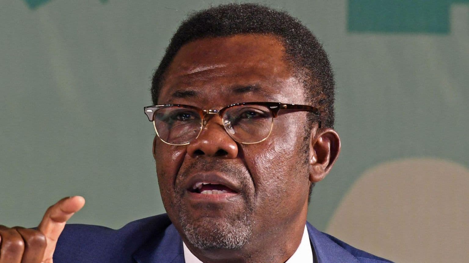 Caf-ის გენერალურმა მდივანმა თანამდებობა დატოვა ქაოტური დროის ფონზე