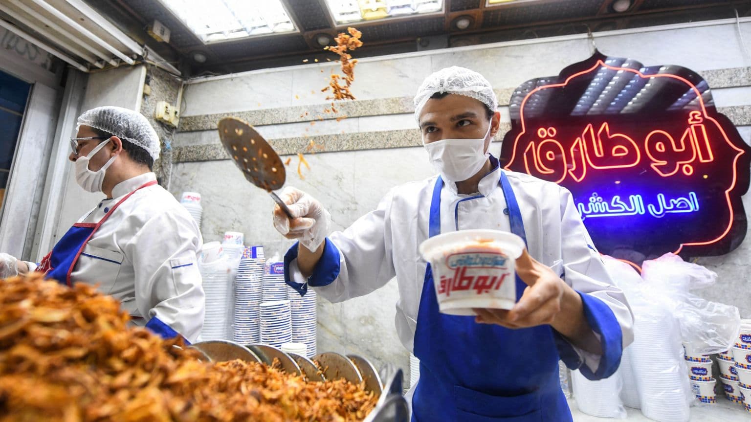 ეგვიპტე: მაღაზიები, რესტორნები და კაფეები ადრე დაიხურება ენერგიის კრიზისის გამო
