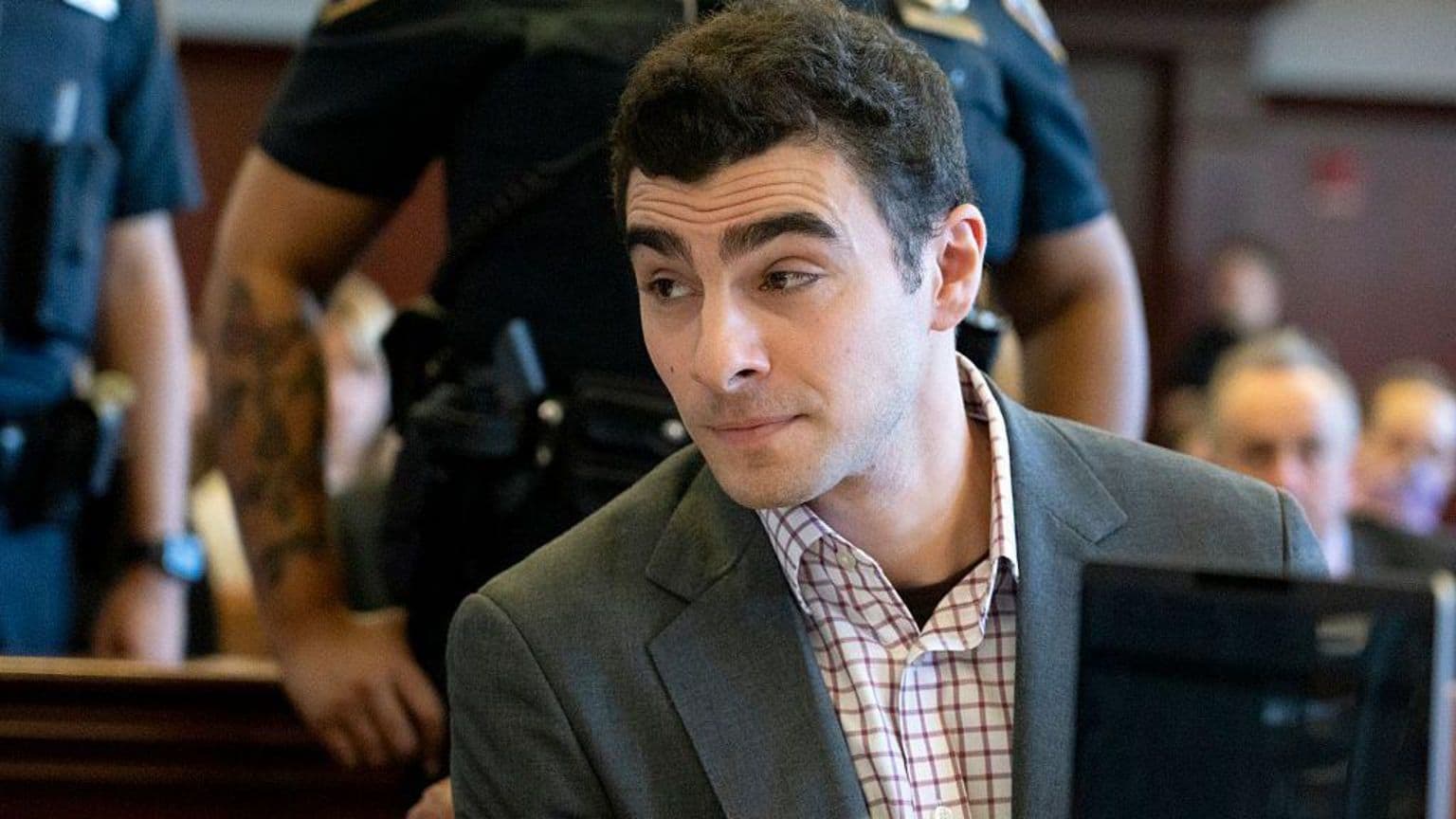 ბრაიან ტომპსონის მკვლელობის საქმეზე ლუიჯი მანგონის სასამართლო მოსმენა მიმდინარეობს