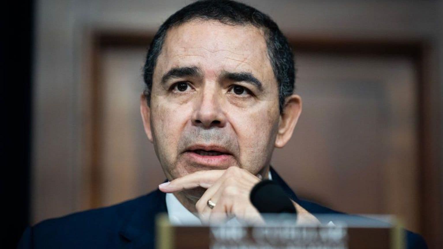 ტრამპმა შეიწყალა კუელიარი, იმედგაცრუებული დარჩა მისი პარტიის კუთვნილებით