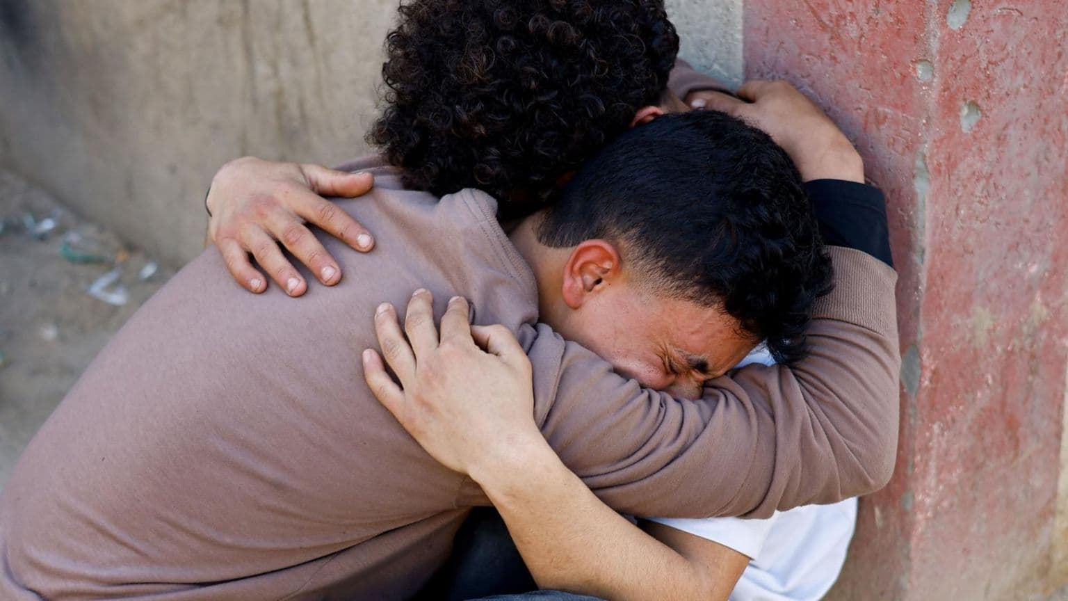 ისრაელის საჰაერო დარტყმების შედეგად, სულ მცირე, 10 პალესტინელი დაიღუპა ღაზას ზოლში