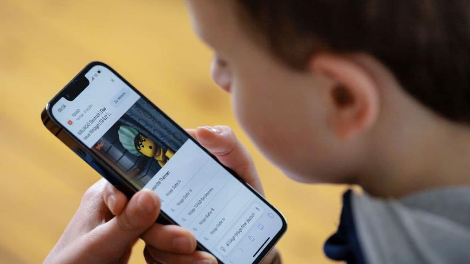 ავსტრია გეგმავს სოციალური მედიის აკრძალვას 14 წლამდე ბავშვებისთვის