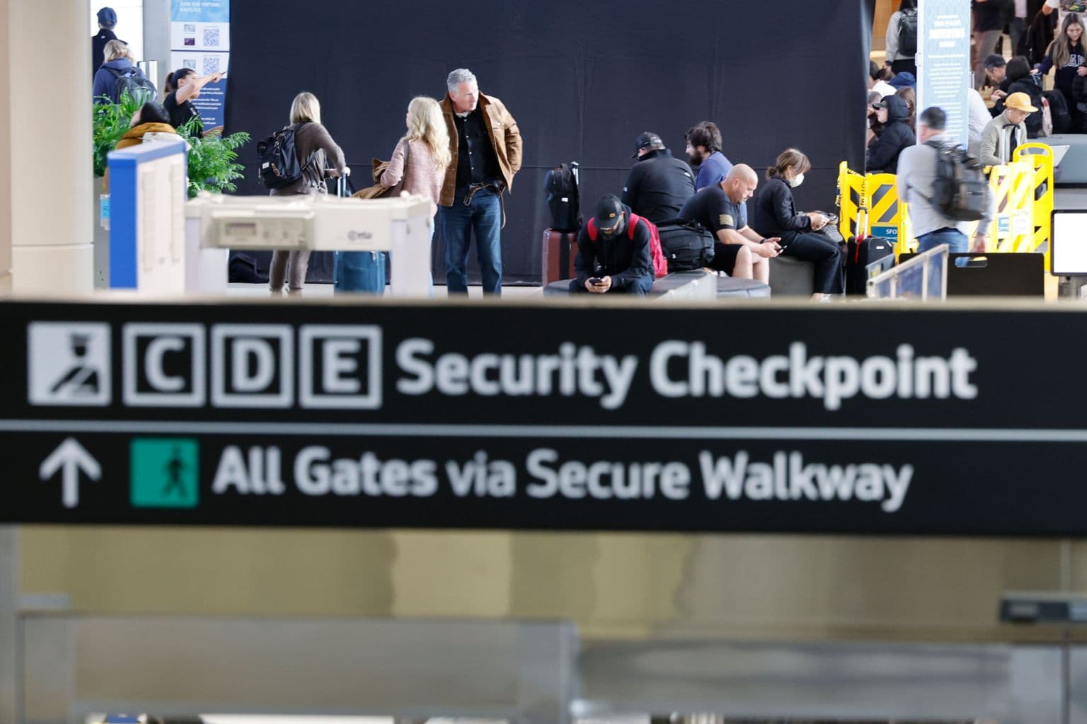 აშშ-ში შესვლისთვის ტურისტებს შესაძლოა სოციალური მედიის ისტორია მოეთხოვოთ