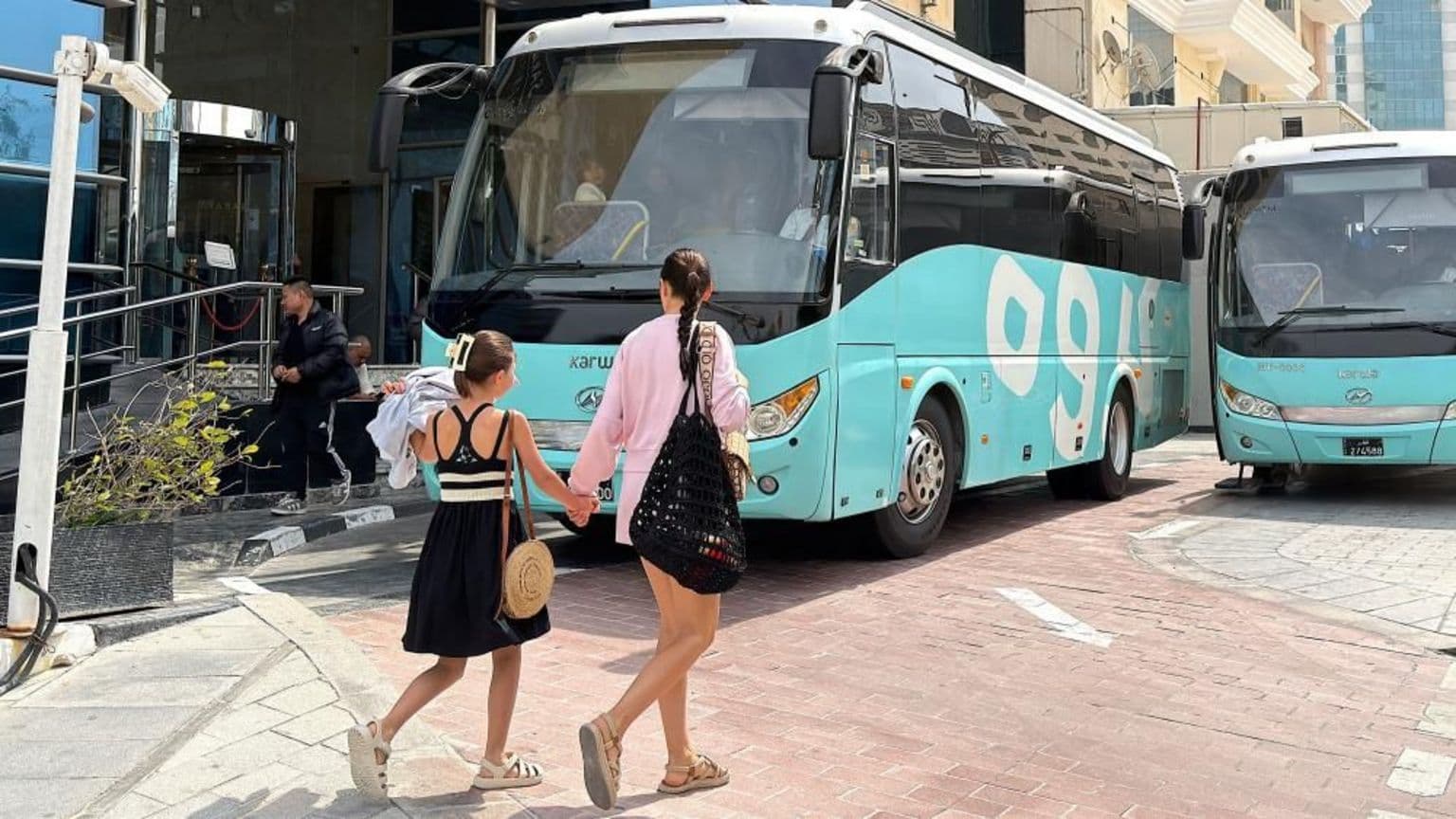 აშშ-მ მოუწოდა თავის მოქალაქეებს ახლო აღმოსავლეთიდან დაუყოვნებლივ ევაკუაცია