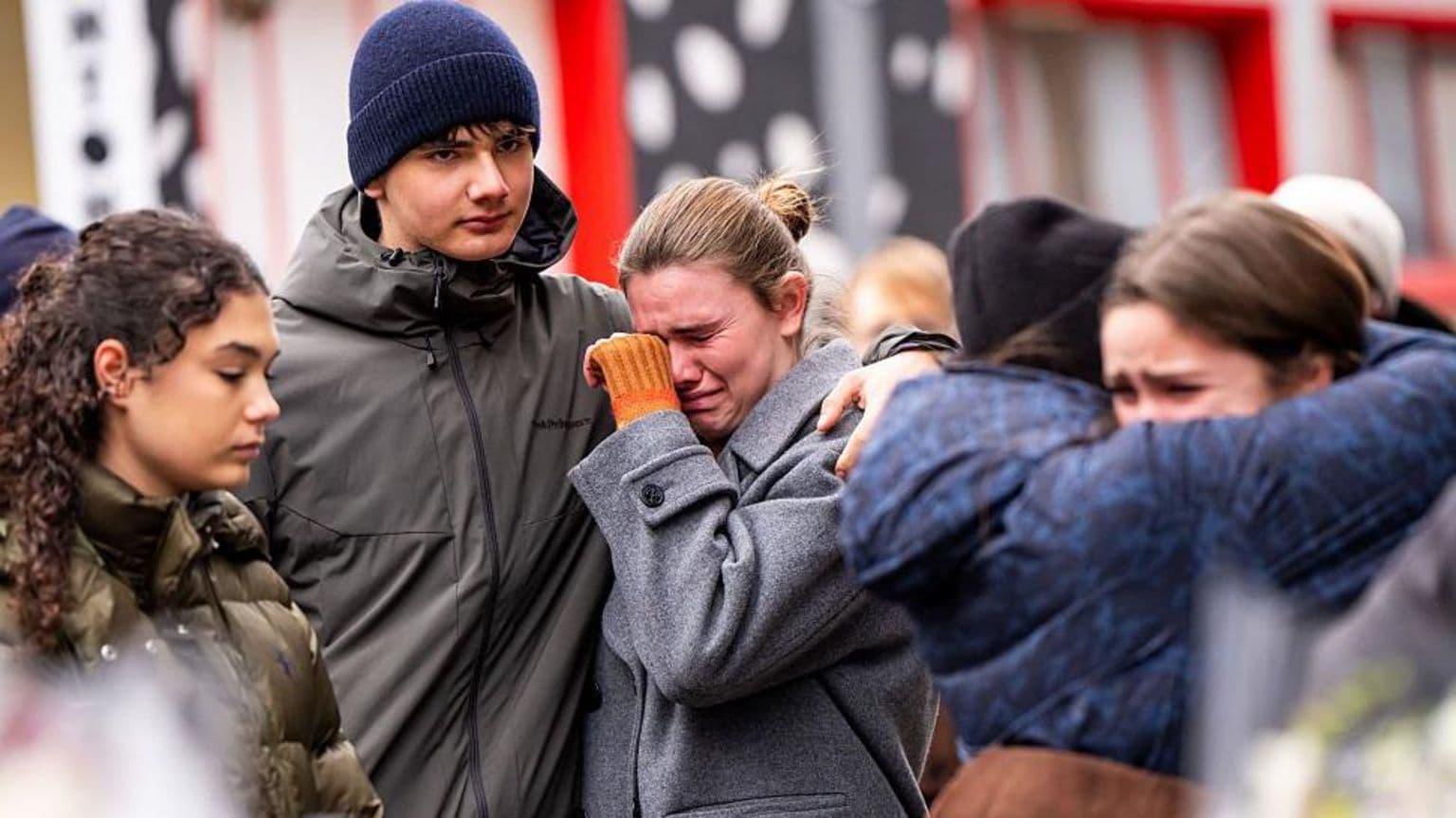 შვეიცარიელი პროკურორები ბარის მენეჯერებს მკვლელობაში ადანაშაულებენ