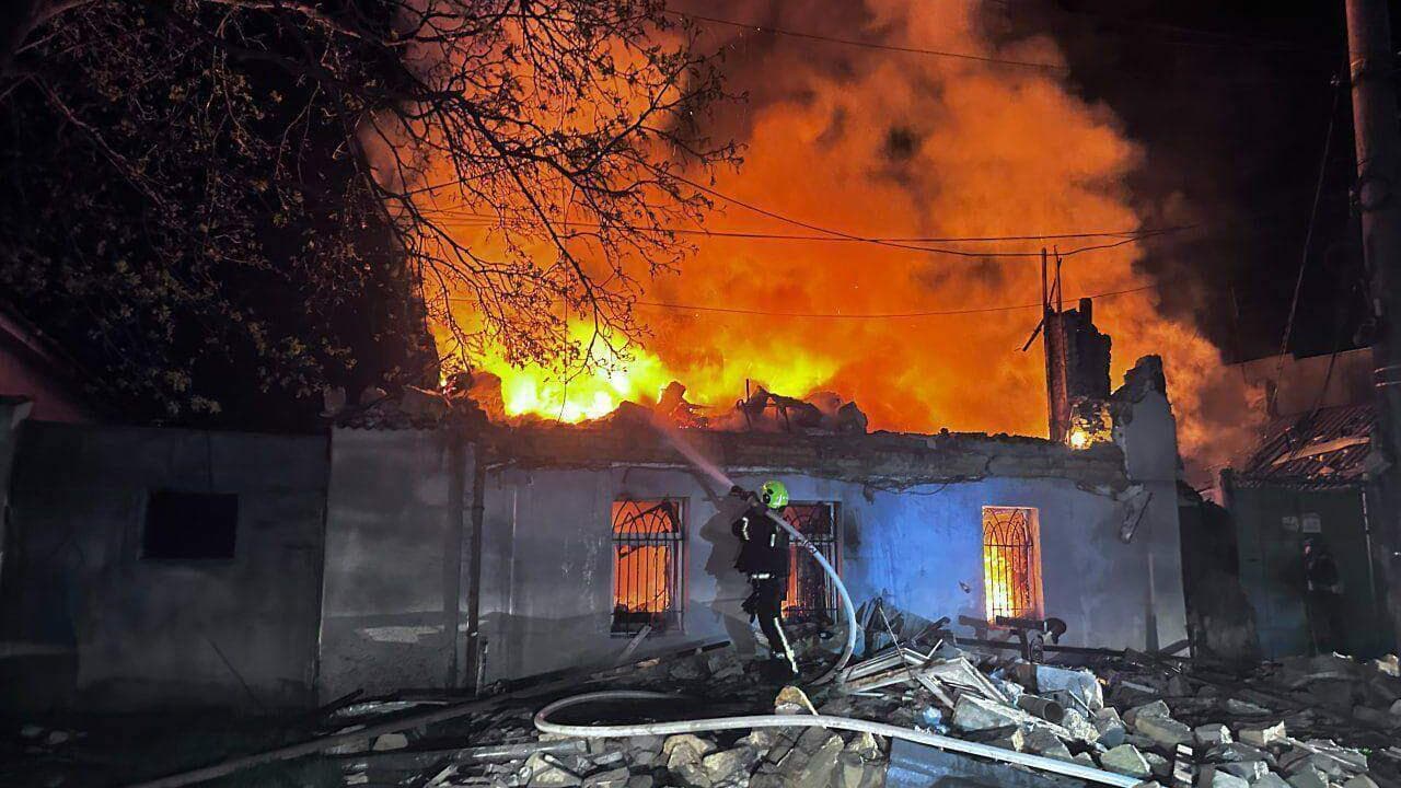 უკრაინა და რუსეთი ერთმანეთს ადანაშაულებენ ათასობით დარღვევაში მართლმადიდებლური აღდგომის ზავის დროს