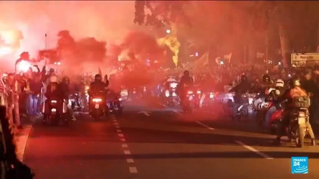 სერბეთი აღნიშნავს ნოვი სად რკინიგზის სადგურის ჩამონგრევის წლისთავს - Image 1 of 3