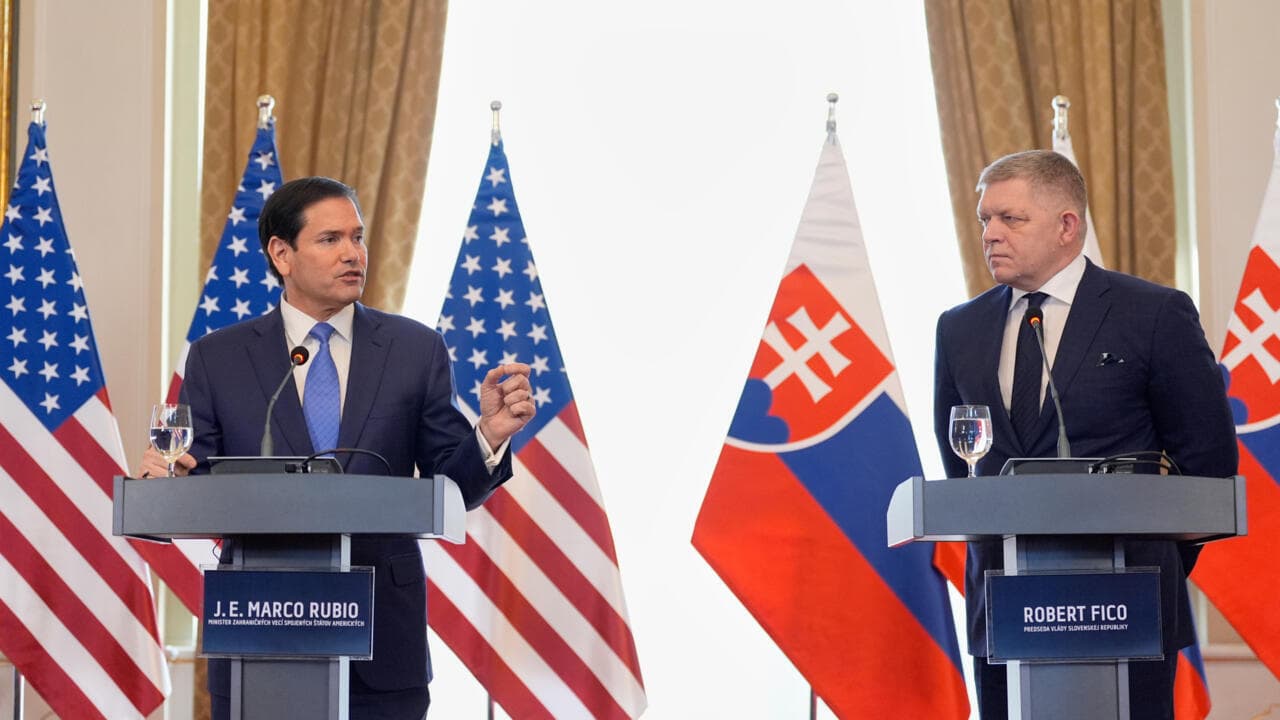 აშშ-ის სახელმწიფო მდივანი მარკო რუბიო სლოვაკეთსა და უნგრეთს ეწვია