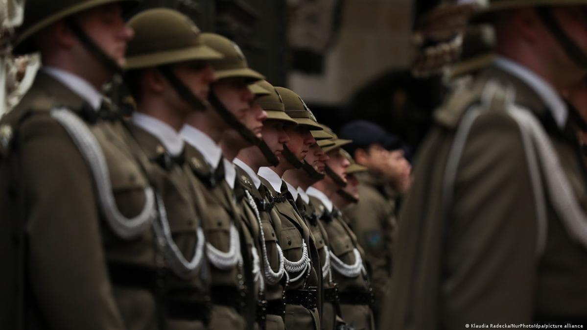 პოლონეთი მოქალაქეებს სამხედრო მომზადებას სთავაზობს