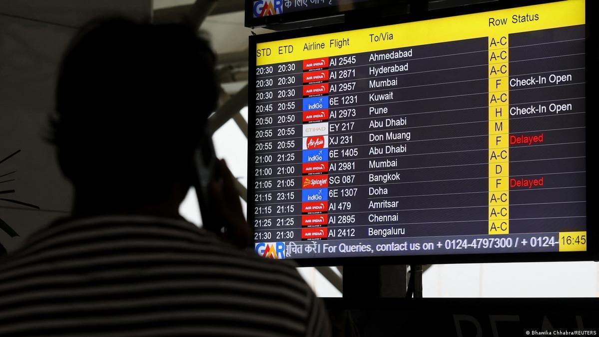 ინდოეთის ავიაკომპანია IndiGo-ს ათასობით მგზავრი განიცდის ფრენების გაუქმებას და შეფერხებებს