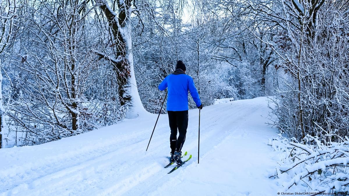 ევროპის რეგიონები ძლიერმა ზამთრის შტორმებმა მოიცვა, რამაც გამოიწვია მოგზაურობის შეფერხებები და ფატალური შემთხვევები
