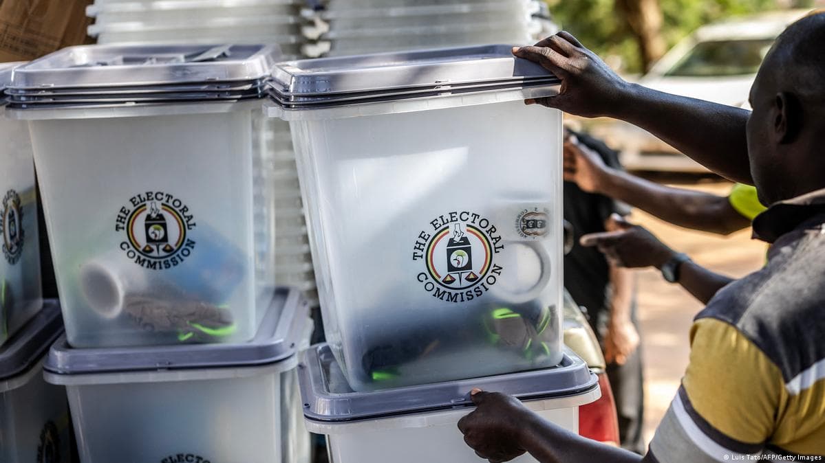 უგანდაში დაძაბული არჩევნები მიმდინარეობს მუსევენის მეხუთე ვადით არჩევის მცდელობის ფონზე